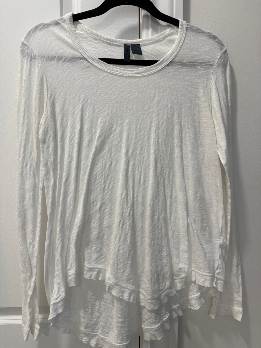 Left of Center White Long-Sleeve Layered Hem Top Size Small